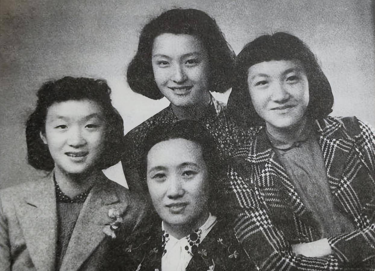 上海女商人资助一名落难青年,20年后青年登门拜谢,已是兵团司令