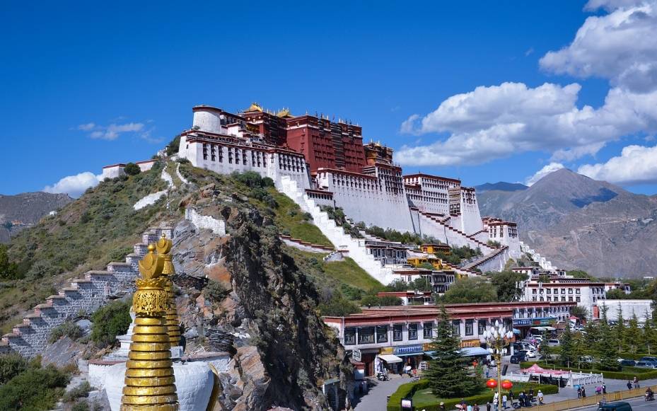 西藏四天三夜自助旅游全攻略,最佳4天行程路线尽享美景