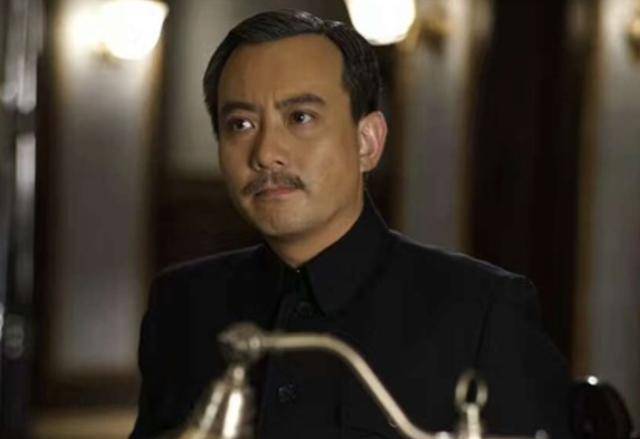 他是如何被赶下台?一文了解