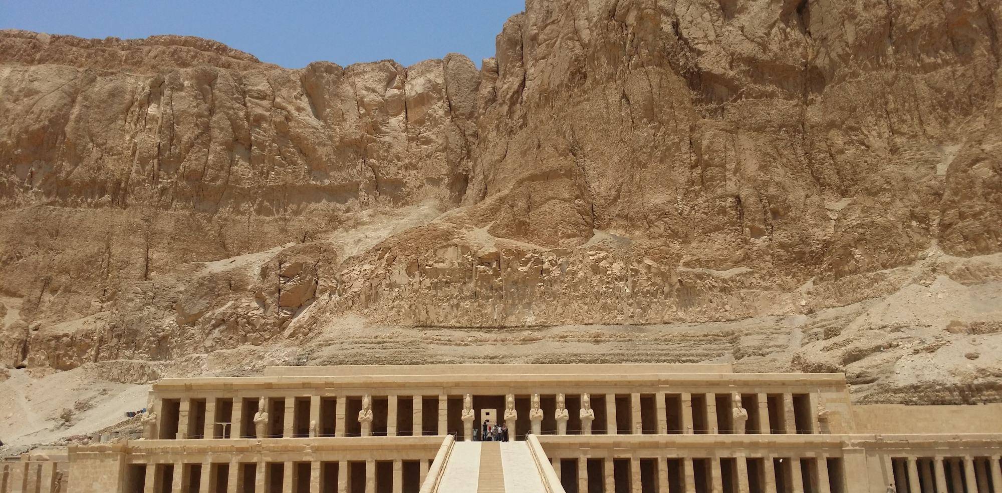 帝王谷是古埃及法老的墓葬,这里埋葬了大量的法老墓,到现在为止被发掘