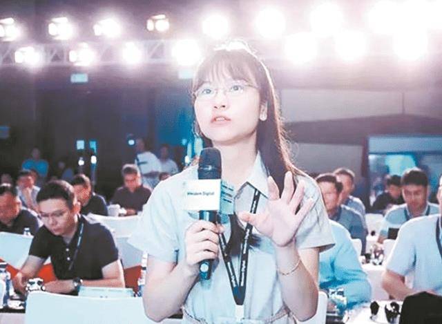 "姚婷的故事"有高薪自然就有人才投身,投简历的人不是北大学霸就是