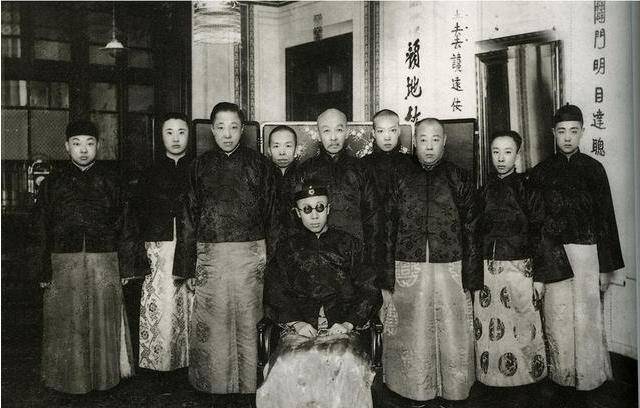 清朝最后一位格格,2004年去世,死前说出溥仪一辈子不敢说的话