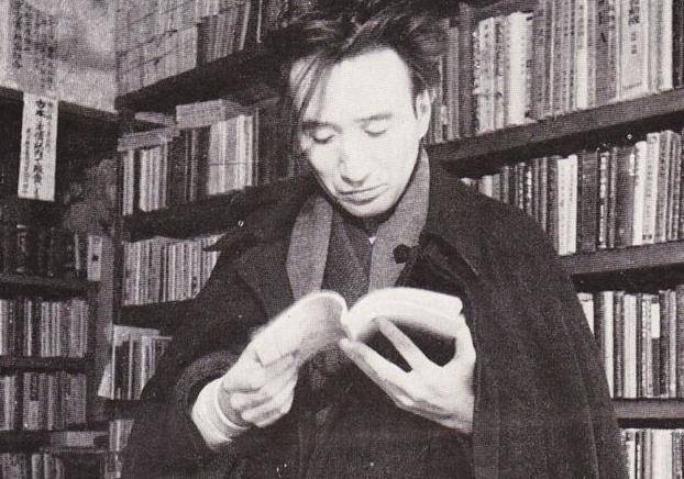 太宰治自杀5次,39岁生日投水自尽,《人间失格》丧到极点却感人