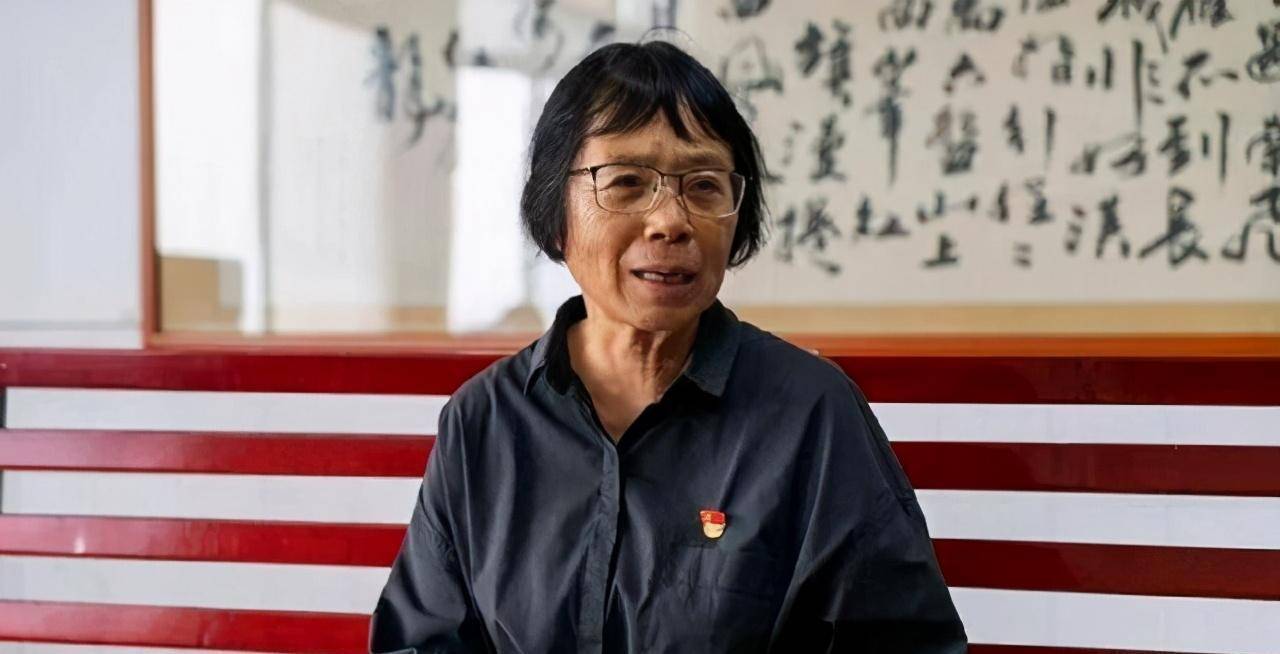 "张桂梅反对学生当全职太太"引网友争议:她说得不全对