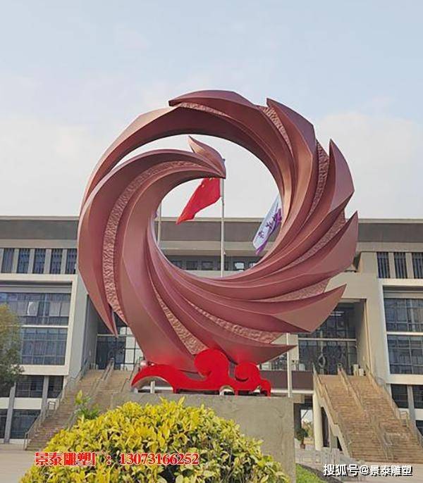 不锈钢孔雀开屏雕塑对地产,公园景观起到什么作用呢?