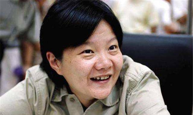 洪晃:一个在用自身气质无形"炫富"的有钱人