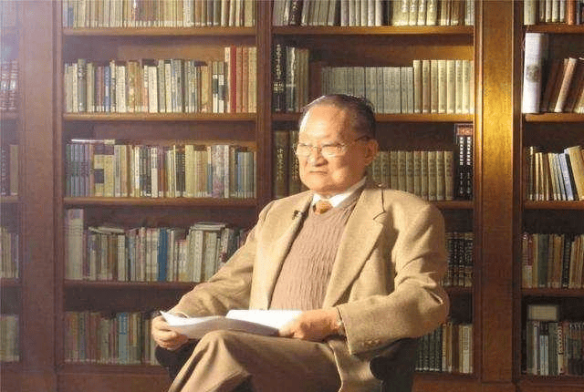 原创一代武侠小说宗师金庸,为何会对个人大作《侠客行》心生怨怼?