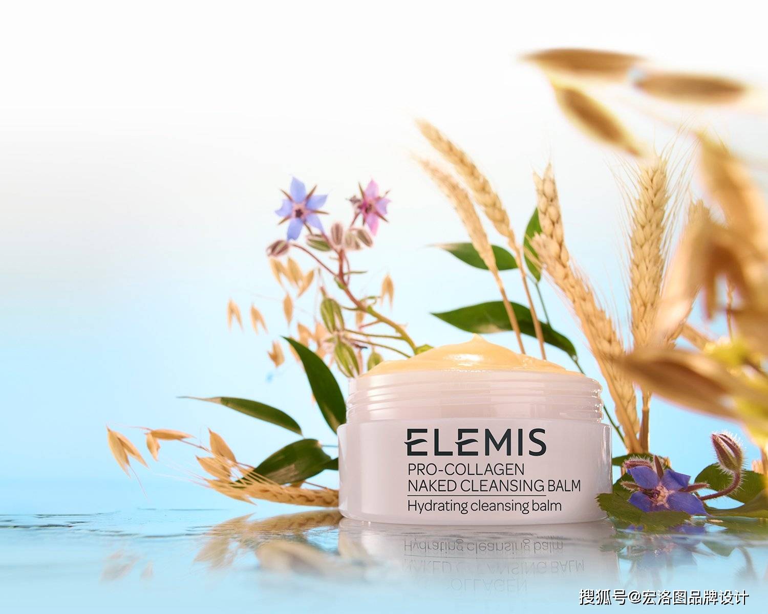 是源自英伦的传奇奥斯汀玫瑰,包装设计也是突出了化妆品本身的温和