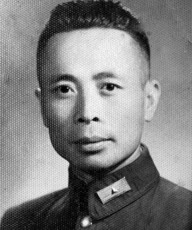 戴安澜:殒命他国后,老部下抱憾终身,国共两党为其题词