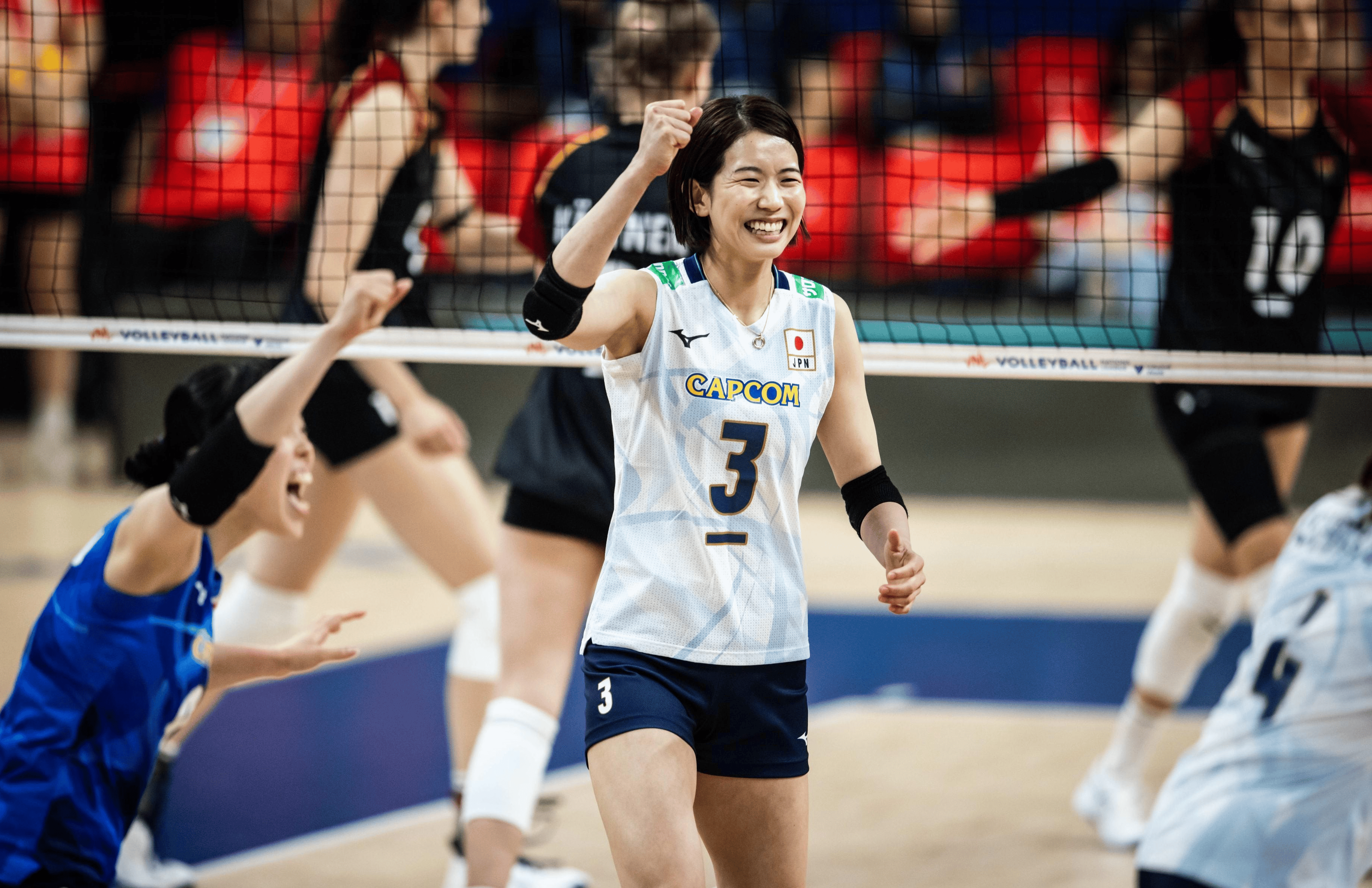 最新积分榜:日本女排3-0法国升第5,意大利5连胜居第2,中国队第4