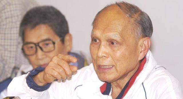 何鸿燊能成澳门赌王,靠的是被称为"影子总督"的何贤,何贤是谁