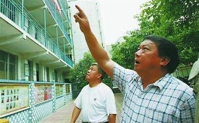 他被称为史上最牛校长,因为坚持做一件事,救了全校两千多名师生