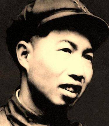 1934年,萧锋在保卫苏维埃红都瑞金的广昌决战和第五次反"围剿"突围中