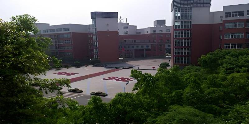 四川理工技师学院图片