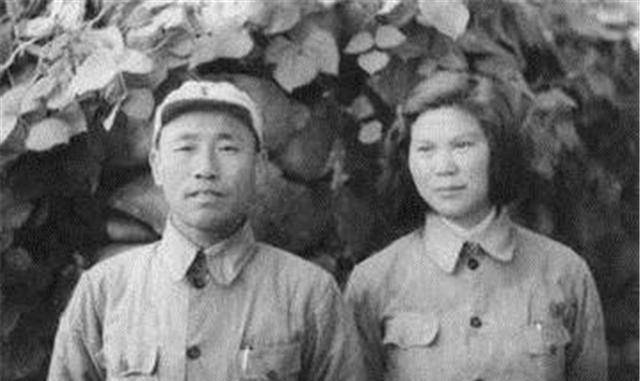 对于邢仁甫的种种作风他都看在眼里,并且经常找机会委婉地规劝他