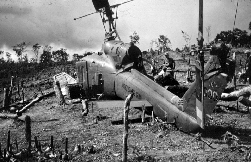 1954年中国误击英国客机,美国从中作梗,爆发了"中美空战"