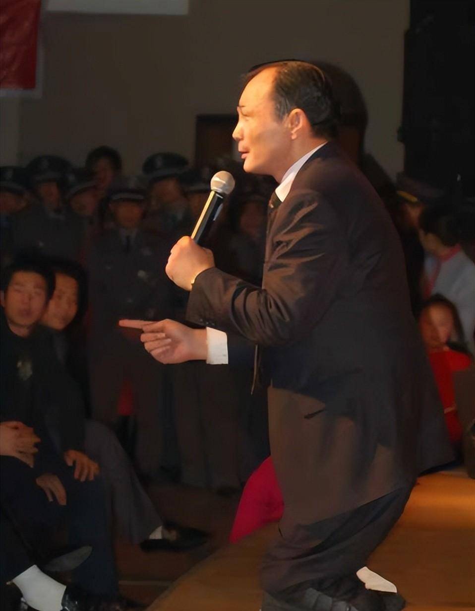 尧建云:150元拜师江西赌王,一场赢170万,被砍左手想起师父嘱咐