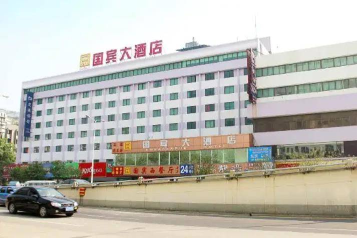 九江"严老眯":搞暗杀上位,敛财百亿,两任市委书记为其"护航"