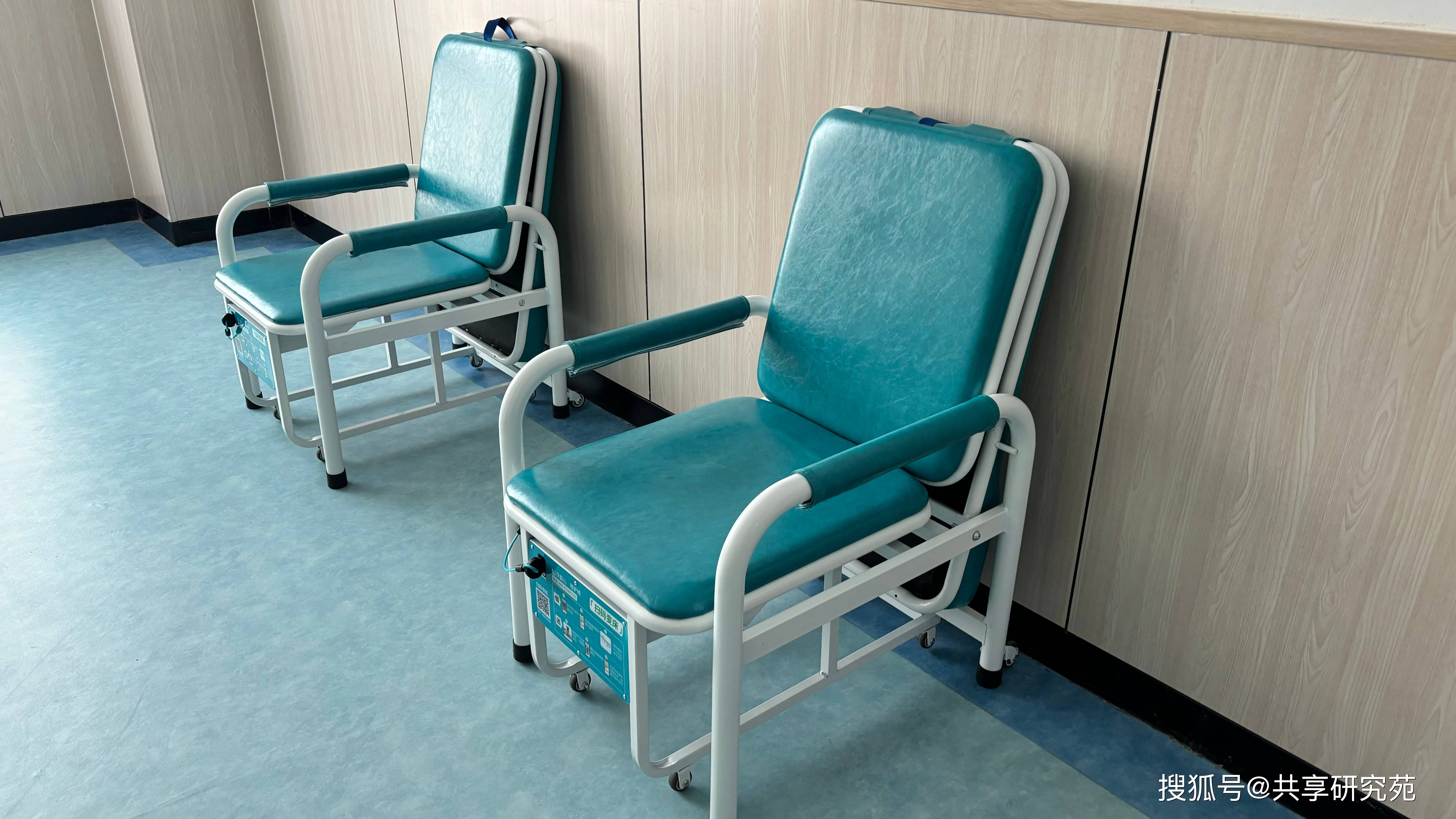 医院陪床椅子折叠步骤图片