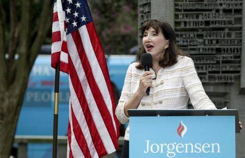 为何美国只有民主党,共和党竞选总统,一直没有第三大党?