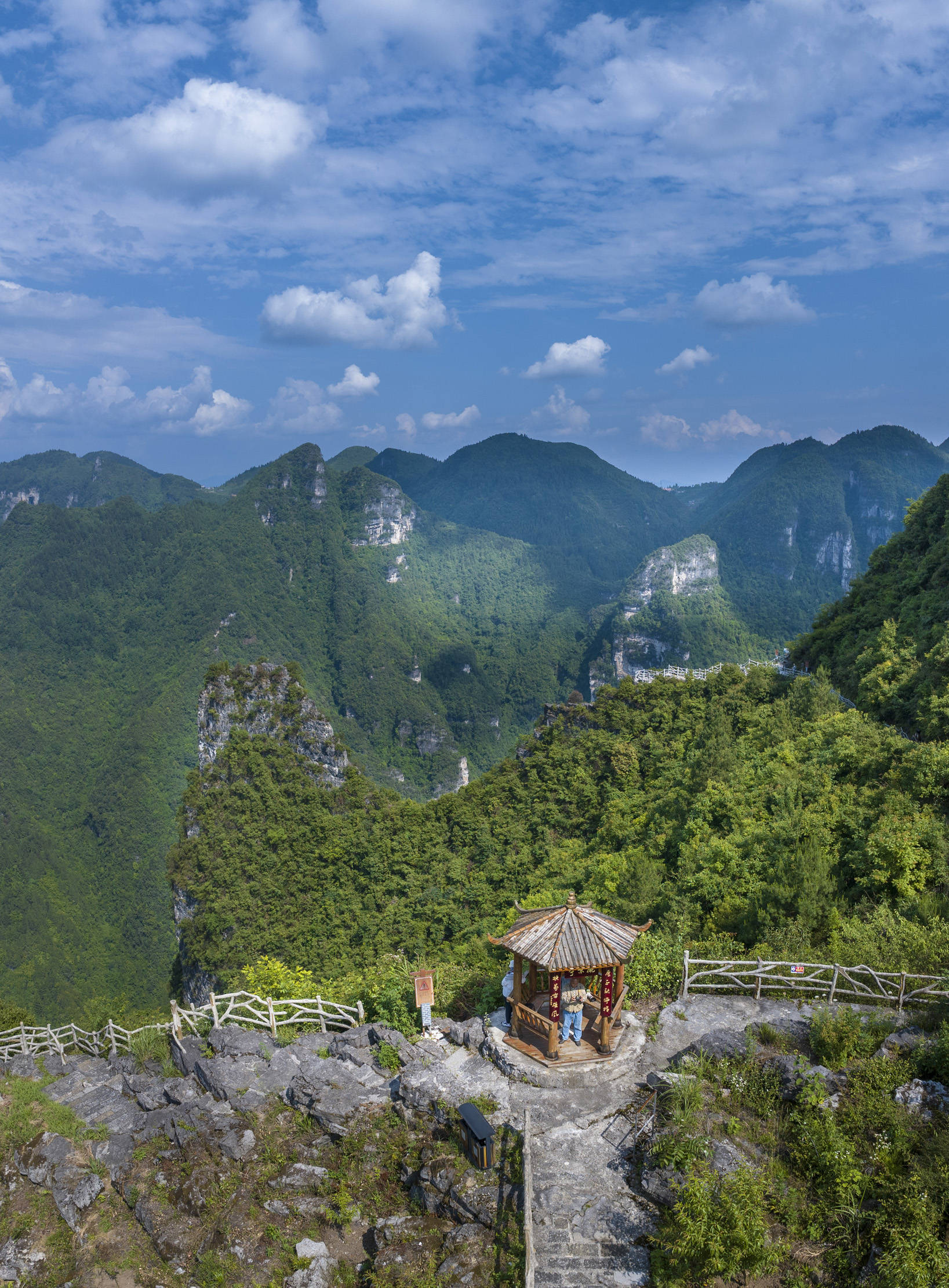 黔江旅游景点一日游图片