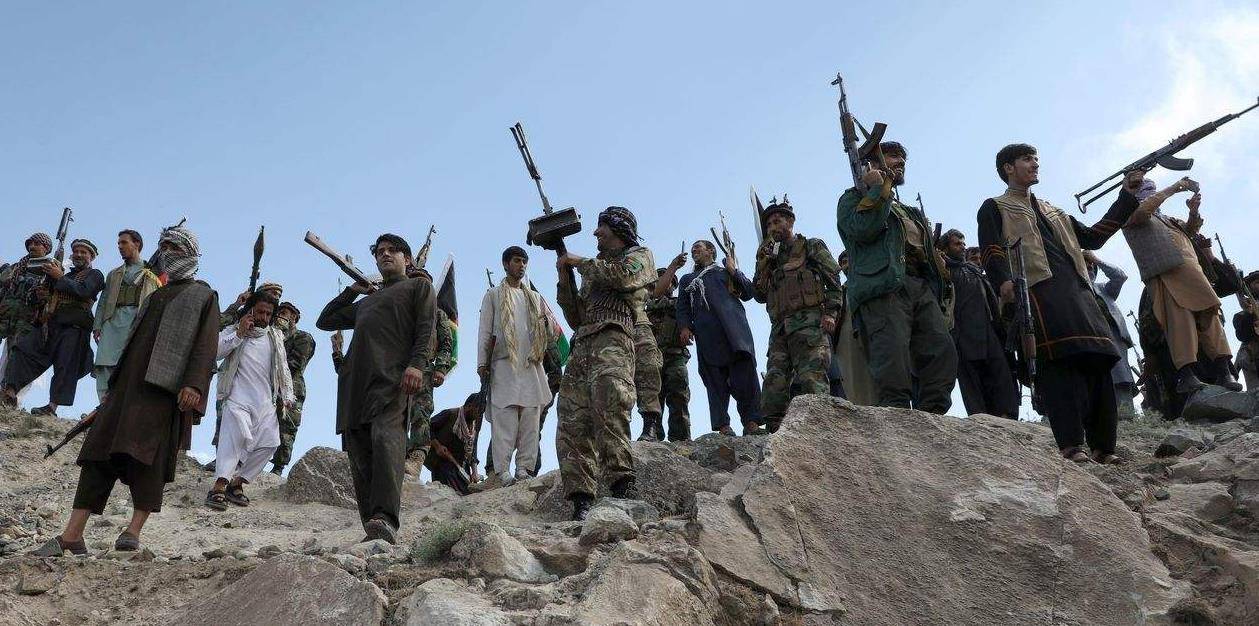 一场貌似针对阿富汗,其实是与俄国角力的战争就这样爆发了,二者都想一