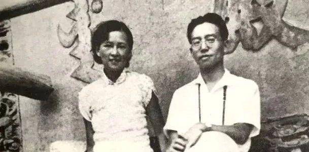 高青子非常喜欢沈从文的作品,打心底了仰慕沈从文的才华.