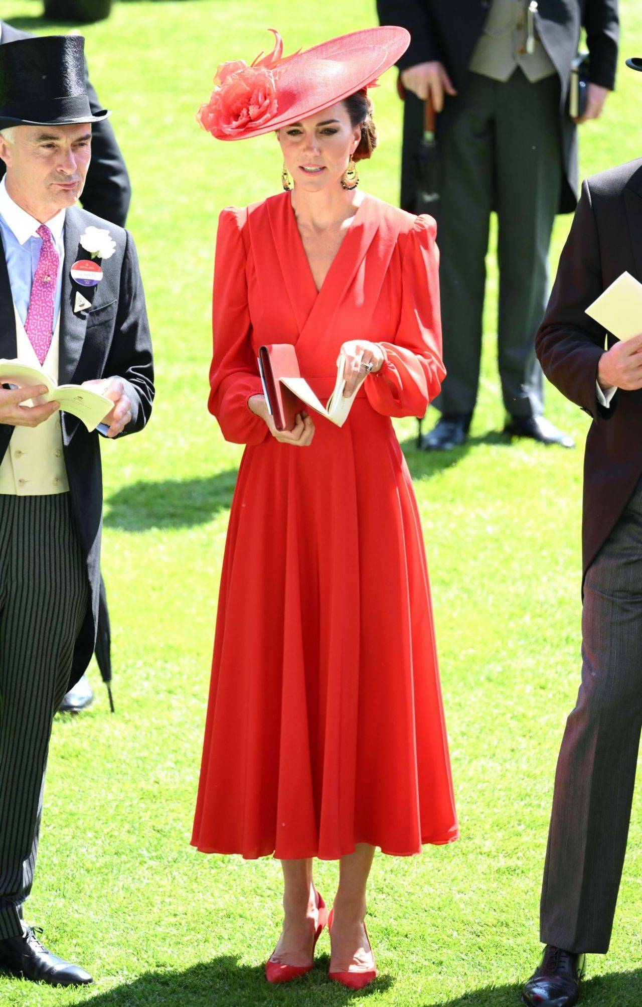 英国皇家赛马会,国王查尔斯和王后卡米拉盛装出席!