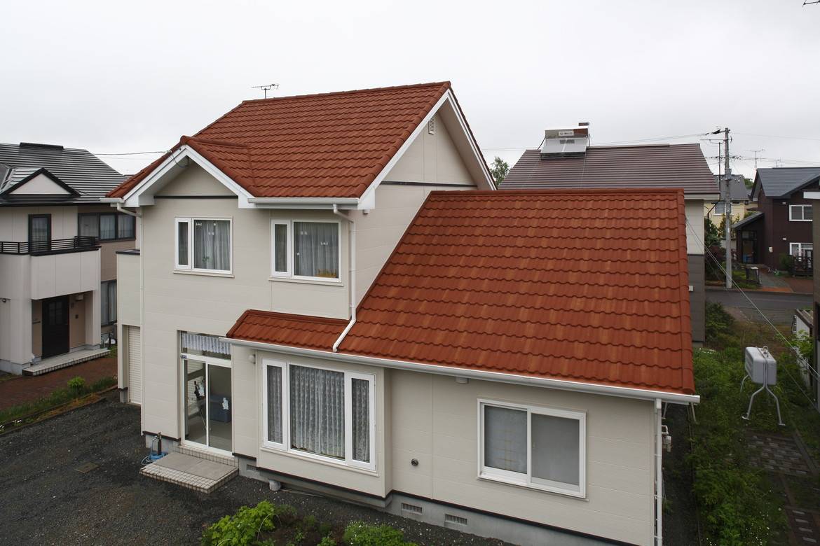 彩石金属瓦:耐用更节能,为农村住房安全保驾护航!