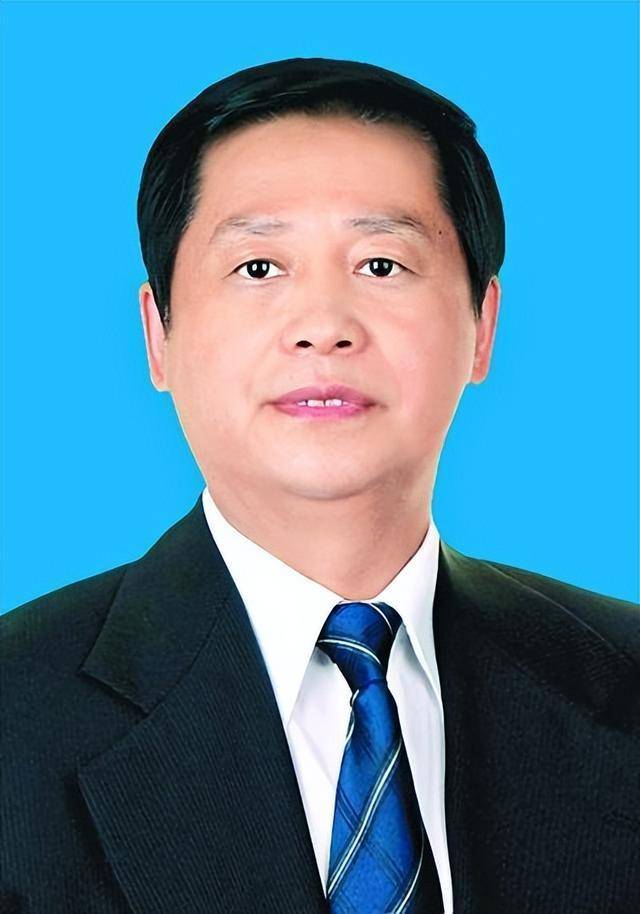 他工人出身,曾任甘肃省委副书记,58岁主政黑龙江,今年71岁了