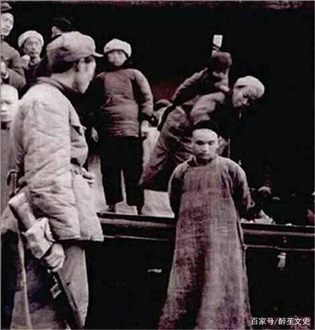 不仅要建立国家,还妄想把老蒋收入自己麾下_张清安_皇帝_巴中县