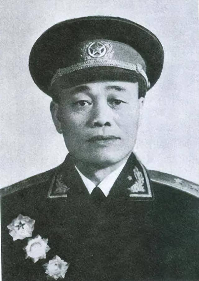 他曾任甘肃省委书记,拒绝给张仲良平反,1977年被撤销所有职务