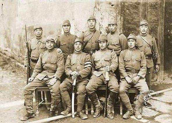 他山西恶匪,活埋老父,风流成性,强占部下老婆,却是个抗日英雄_乔日成