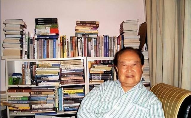 汪道涵:18岁入党,原上海市市长,父亲是同盟会元老,长子是中将