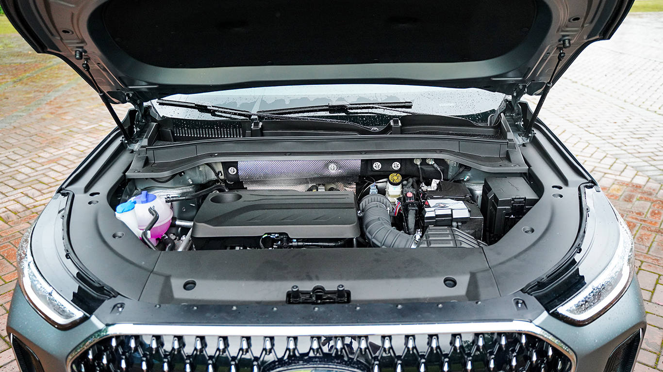 "老舅"燃油新车 体验奇瑞瑞虎8l