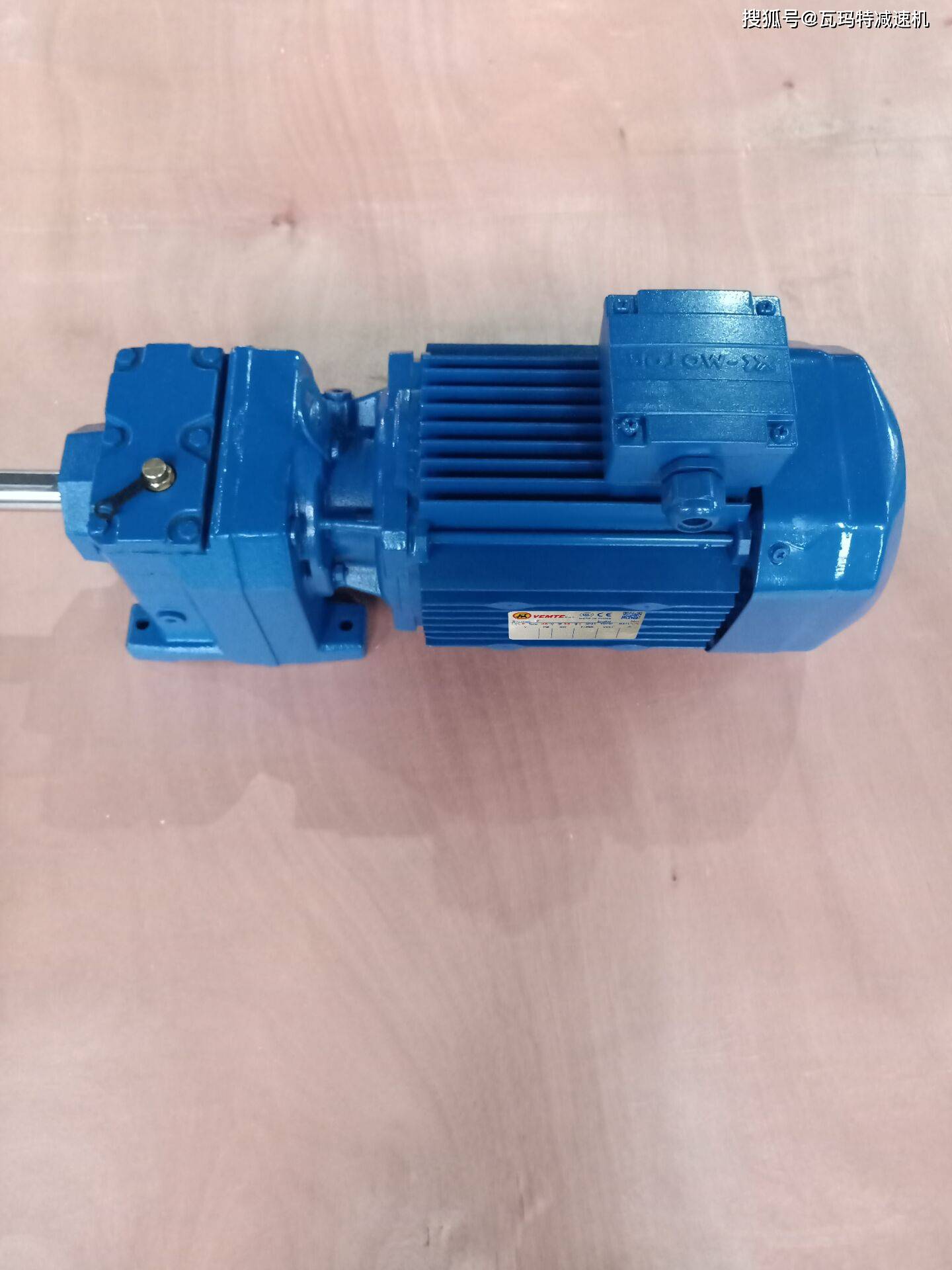 r107ad r107am同轴r系列减速机的输出扭矩能提升几吨的物体