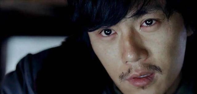 秦昊都会想起自己孤儿出身,步步维艰的过往,从而振作精神,继续前行