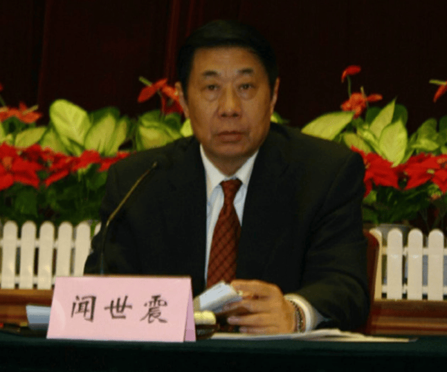 他坚决反对"两个凡是",43岁被越级提拔,57岁担任辽宁省委书记