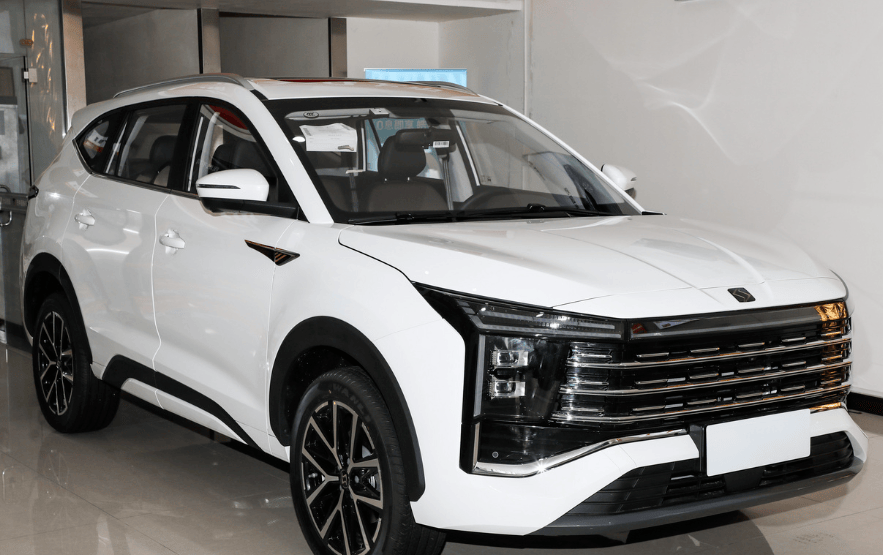 10万左右的大型suv,良心大7座,1.5t 184马力,喝92油,老百姓自己的车!