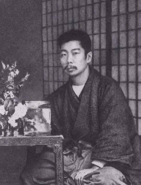 秋瑾:自小习武,嫁小四岁的丈夫,曾拔刀与鲁迅相争,情困监斩官