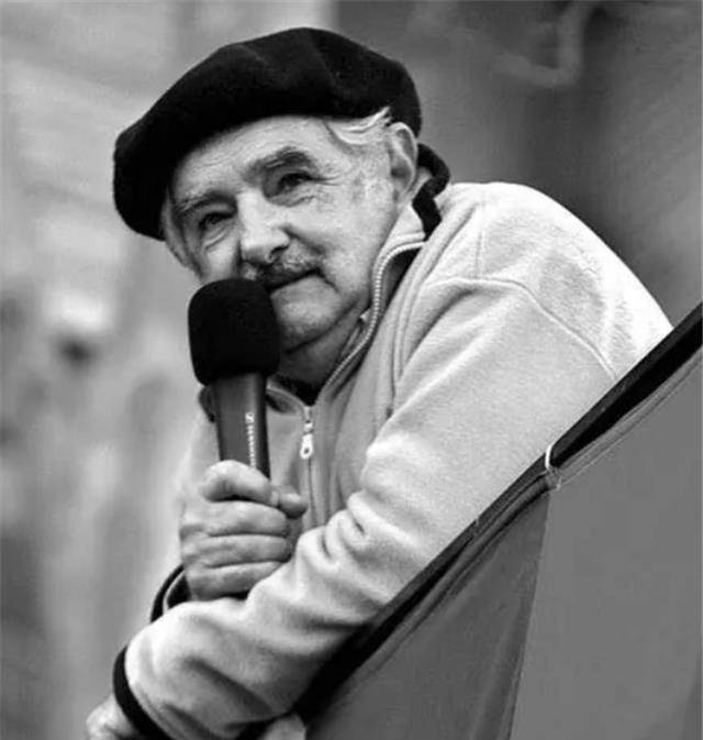 乌拉圭前总统穆希卡：每月生活费仅有1100美元，辞职拒领退休金-乌拉穆旦计划