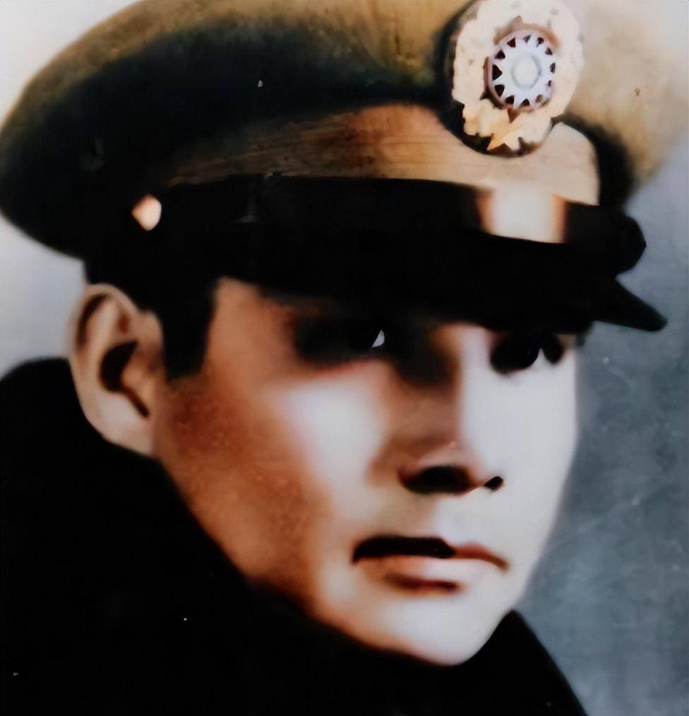 公开祭祀张灵甫,粟裕长子大怒,写信怒斥:"难道张灵甫打错了"?