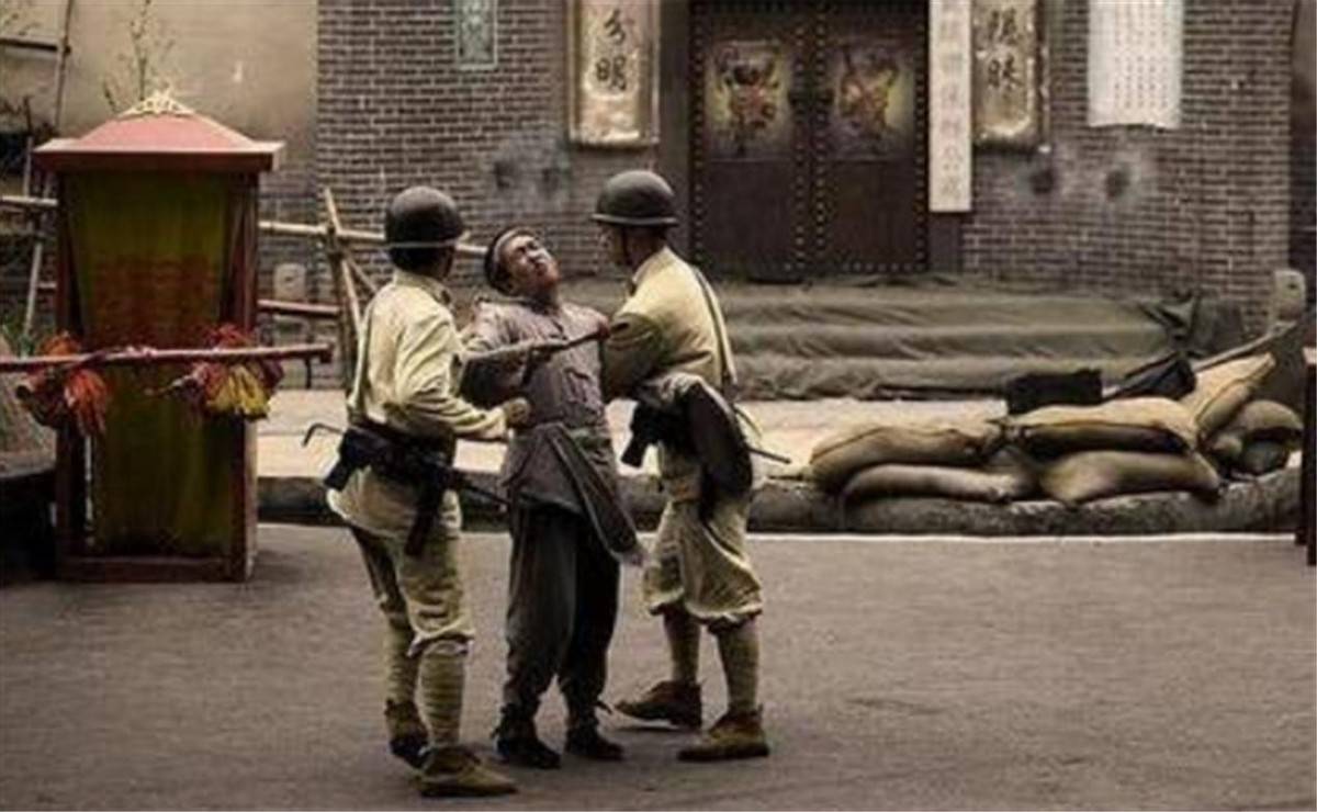 手握百万大军,却败逃台湾,蒋介石是怎样将一手好牌打烂的?