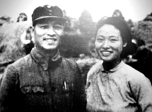 他是新四军高级将领,不允许搞特殊,父亲来看他,只给1块当路费_彭雪枫