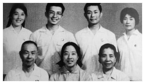 他是上海第一任副市长,革命中走来满门忠烈,儿子后来官至正国级_曾山