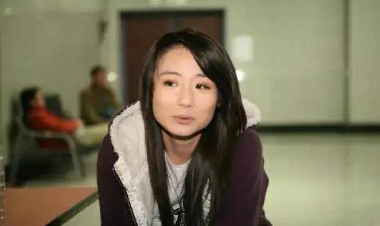 跳水女神桑雪16岁夺金牌,为救母亲进入娱乐圈,如今38岁仍单身