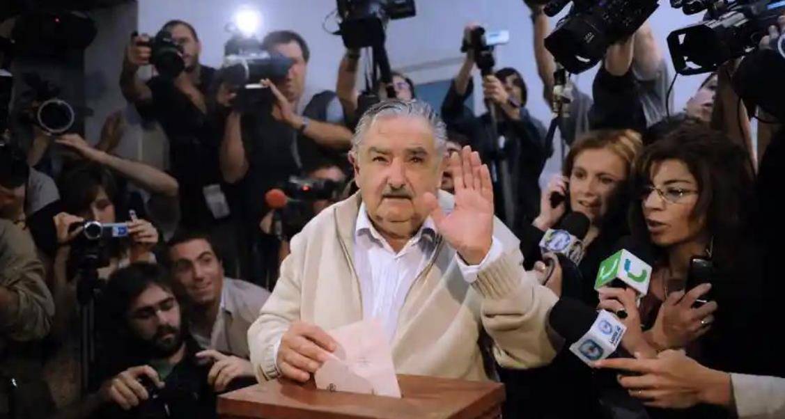 何塞穆希卡:75岁当总统,治下小国富得流油,他却只有1800元资产