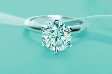 蒂芙尼一克拉钻戒回收多少钱