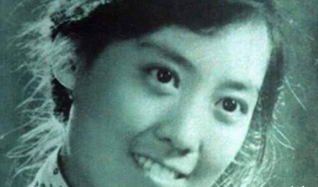 胡蝶女儿胡友松,27岁嫁给75岁民国代总统,晚年出家潜心修佛