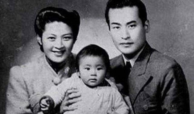 表演艺术家项堃:塑造反派形象成荧幕经典,夫妻50年伉俪情深